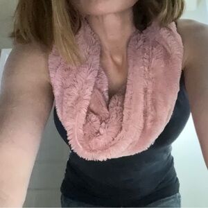 Luxurious Pink Faux Fur Infinity Scarf